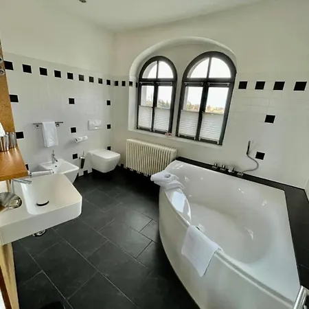 Spitzhaus Szálloda