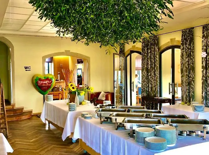 Spitzhaus * ראדבול